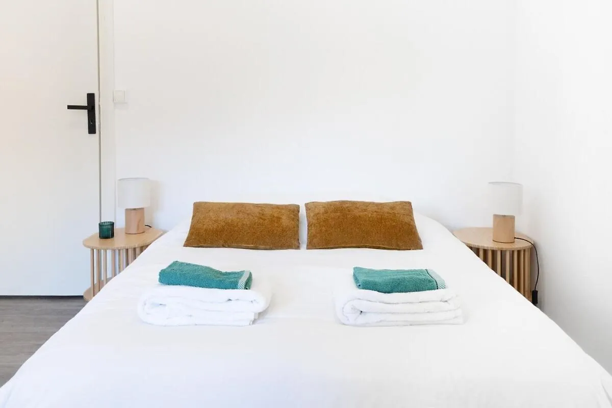 Luminous Apartment With Balcony - Allees Provencales Aix-en-Provence